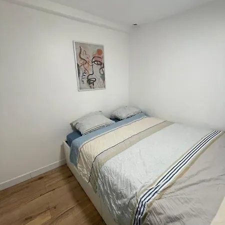 Charmant Appartement Americain Saint-Denis  Exterior foto