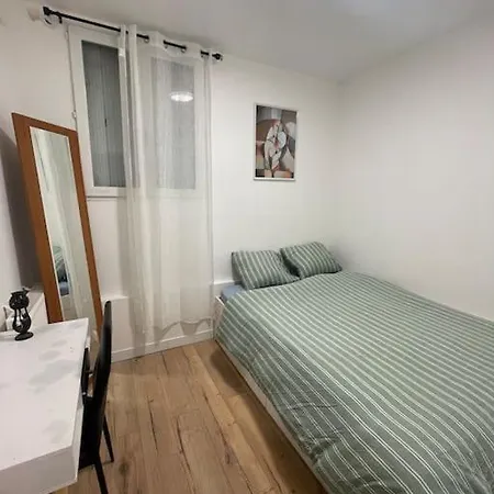 Charmant Appartement Americain Saint-Denis  Exterior foto