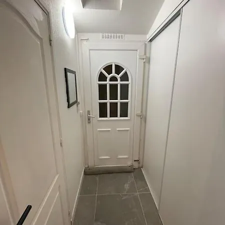 Charmant Appartement Americain Saint-Denis  Exterior foto